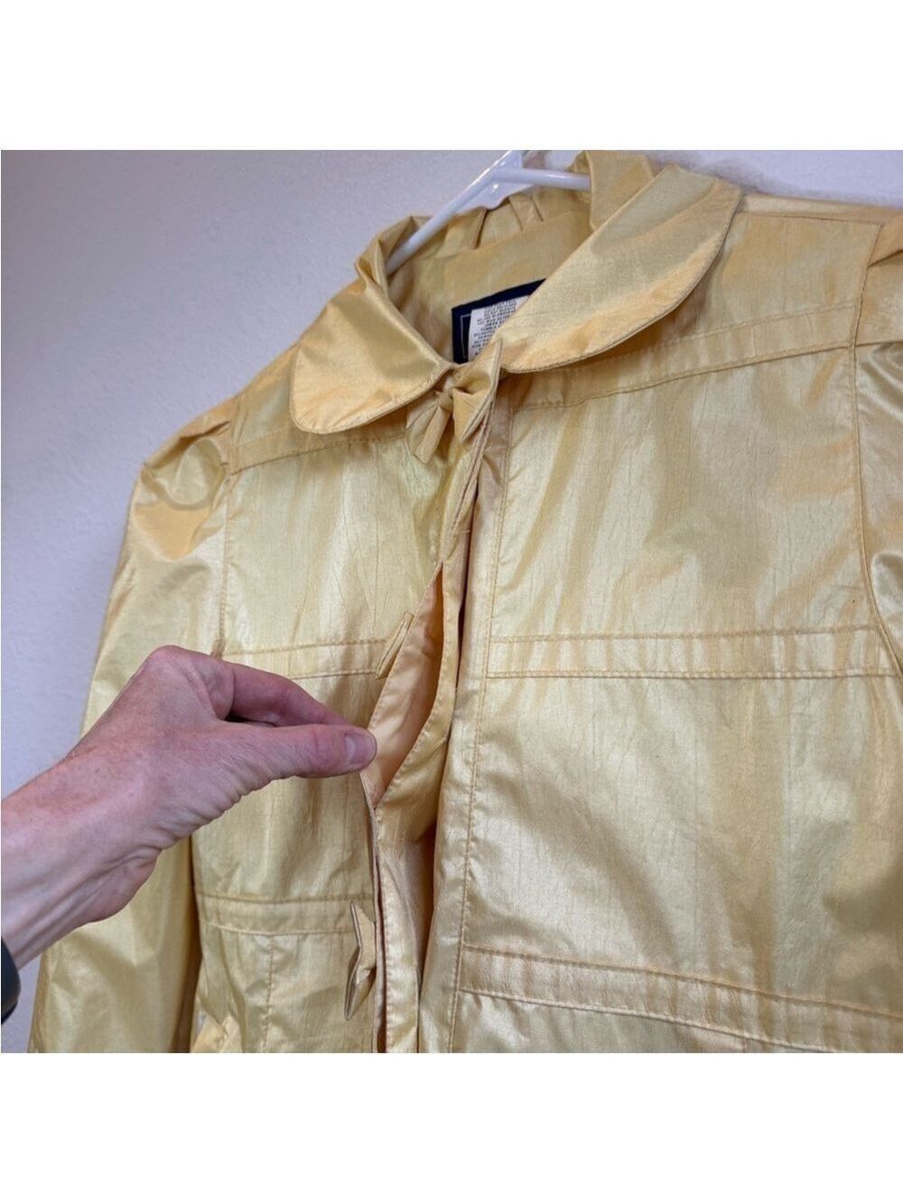 S. ROTHSCHILD Vintage Pleated Front Coat - Picture 6 of 13
